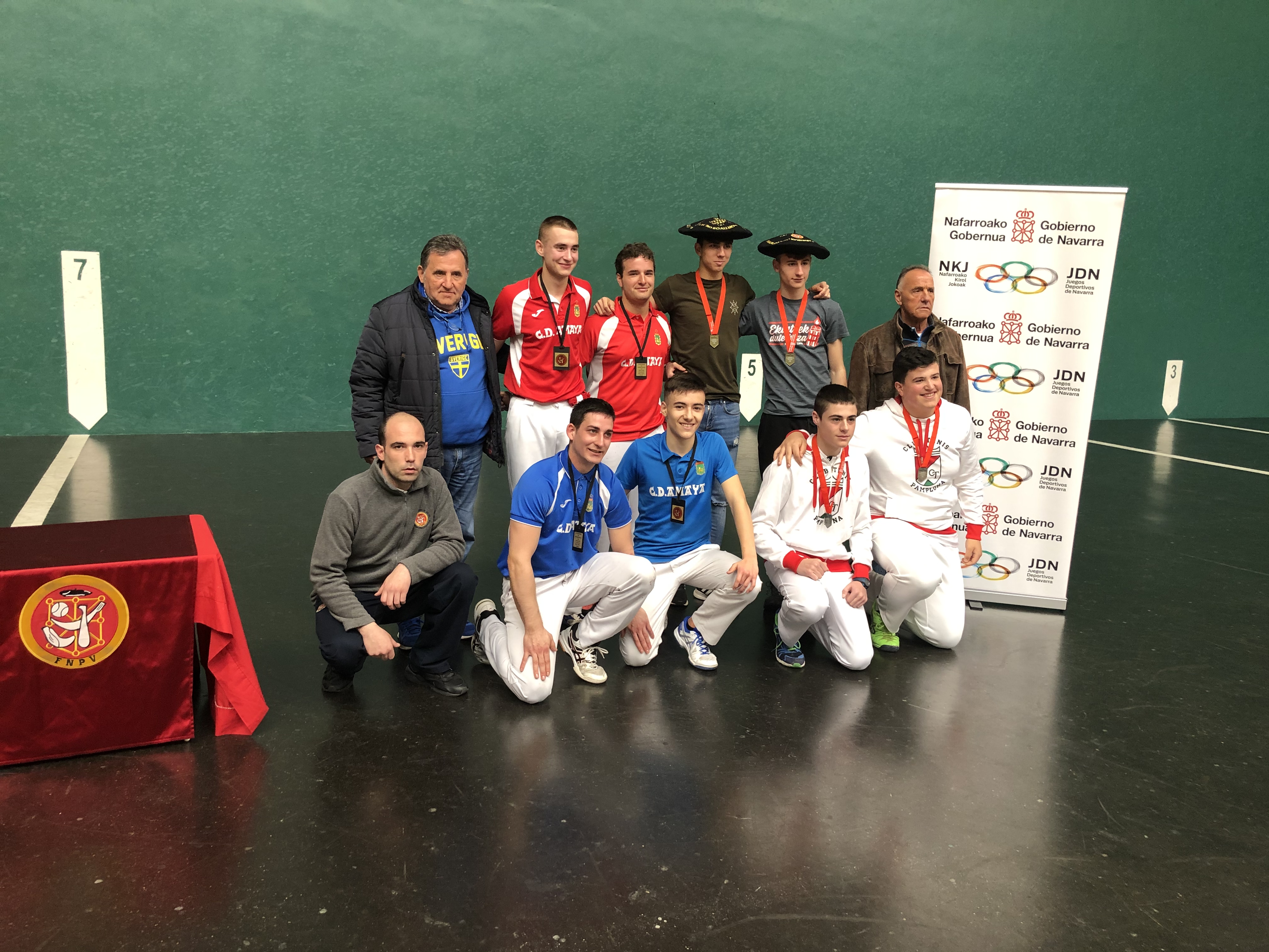 XXXIIIJDN-F36M paleta cuero y pala corta